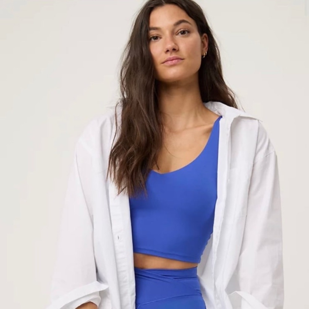 Arie sports top